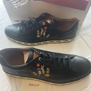 Men's Anistern 10 Leather Low-Top Sneakers